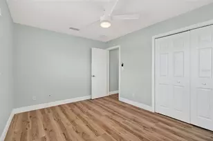 7957 10th Ave S, Saint Petersburg, FL 33707 - Photo 29
