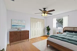10843 Harborside Dr, Largo, FL 33773 - Photo 9