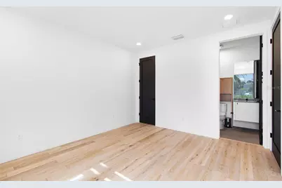 94 W Davis Blvd., Tampa, FL 33606 - Photo 15
