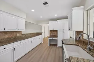 2239 Duncan Dr, Belleair Bluffs, FL 33770 - Photo 11