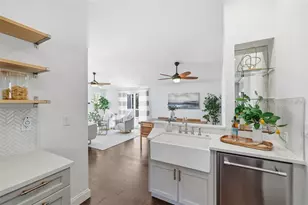 7 Georgia Ave, Crystal Beach, FL 34681 - Photo 7
