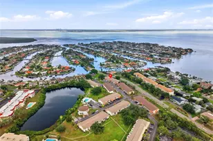 4570 Overlook Dr NE, Saint Petersburg, FL 33703 - Photo 27