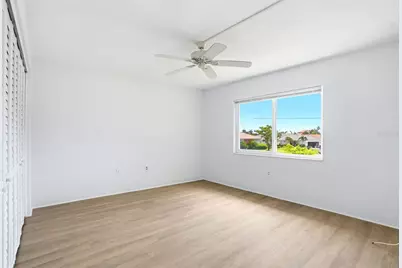 4570 Overlook Drive NE #284, Saint Petersburg, FL 33703 - Photo 11