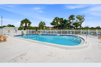4570 Overlook Drive NE #284, Saint Petersburg, FL 33703 - Photo 17