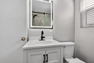 642 38th Ave NE, Saint Petersburg, FL 33704 - Photo 25