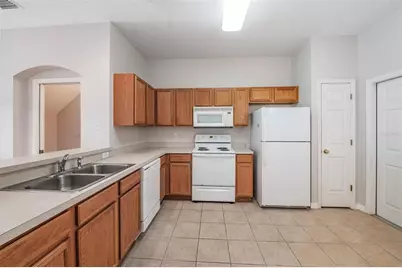 2461 Earlswood Court, Brandon, FL 33510 - Photo 9