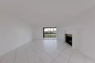 2400 Feather Sound Dr, Clearwater, FL 33762 - Photo 5
