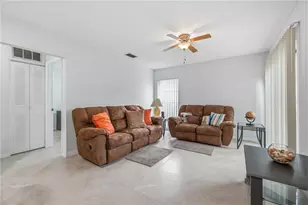 10307 Pennytree Pl, Tampa, FL 33624 - Photo 5