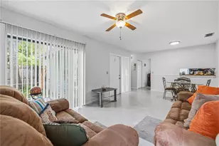 10307 Pennytree Pl, Tampa, FL 33624 - Photo 3