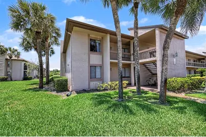 202 Mary Drive #202, Oldsmar, FL 34677 - Photo 3