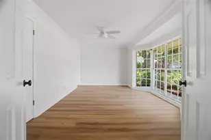 16706 Vallely Dr, Tampa, FL 33618 - Photo 19