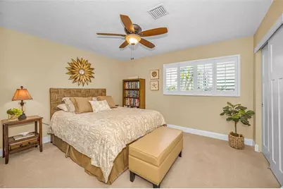 1201 81st Street S, Saint Petersburg, FL 33707 - Photo 43