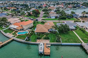 1201 81st St S, Saint Petersburg, FL 33707 - Photo 77
