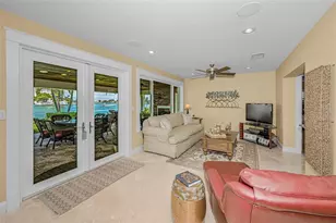 1201 81st St S, Saint Petersburg, FL 33707 - Photo 31