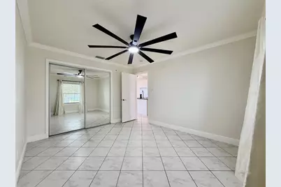 5117 Salmon Drive SE #D, Saint Petersburg, FL 33705 - Photo 13
