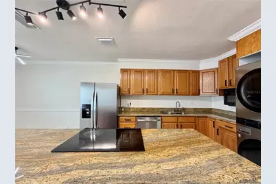 5117 Salmon Drive SE #D, Saint Petersburg, FL 33705 - Photo 7