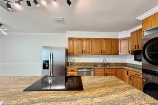5117 Salmon Dr SE, Saint Petersburg, FL 33705 - Photo 7
