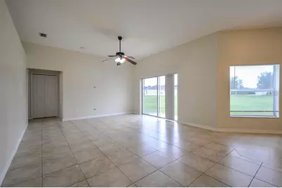 1607 Avondale Ridge Drive, Plant City, FL 33567 - Photo 9