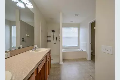 1607 Avondale Ridge Drive, Plant City, FL 33567 - Photo 13