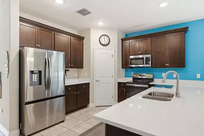 11632 Weaver Hollow Road, New Port Richey, FL 34654 - Photo 9