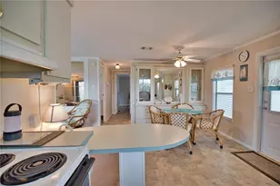 632 La Jolla Cir, North Port, FL 34287 - Photo 9