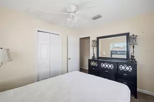 4449 Tarpon Dr, Tampa, FL 33617 - Photo 19