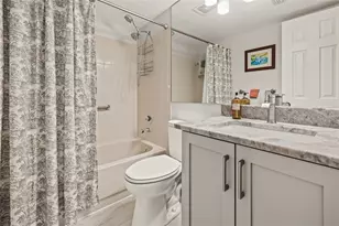 476 Santa Cruz Pl NE, Saint Petersburg, FL 33703 - Photo 13