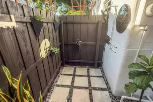 2411 Covina Way S, Saint Petersburg, FL 33712 - Photo 29