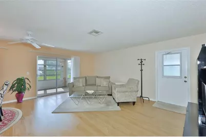 109 Glendower Circle, Sun City Center, FL 33573 - Photo 11