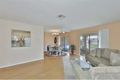 109 Glendower Circle, Sun City Center, FL 33573 - Photo 7
