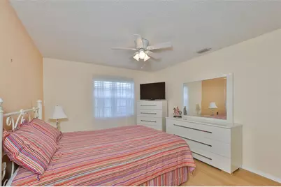 109 Glendower Circle, Sun City Center, FL 33573 - Photo 17