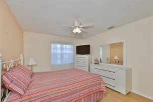 109 Glendower Cir, Sun City Center, FL 33573 - Photo 17