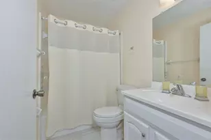 109 Glendower Cir, Sun City Center, FL 33573 - Photo 23