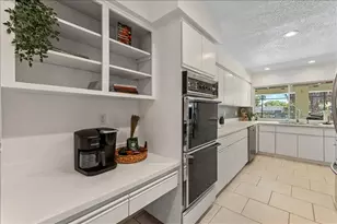 136 Sheffield Cir E, Palm Harbor, FL 34683 - Photo 21
