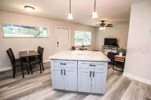 10016 N 24th St, Tampa, FL 33612 - Photo 9