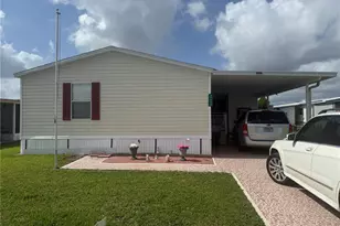37518 Attica Ave, Zephyrhills, FL 33542 - Photo 3