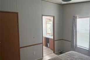 37518 Attica Ave, Zephyrhills, FL 33542 - Photo 11