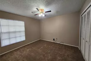 1904 Firethorn Ct, Brandon, FL 33511 - Photo 13