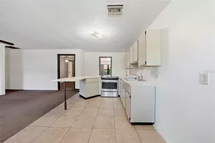 3133 Bay Ln, Clearwater, FL 33759 - Photo 19