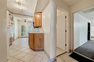 3133 Bay Ln, Clearwater, FL 33759 - Photo 13