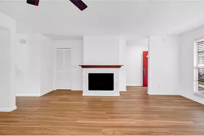 13915 Fletchers Mill Drive, Tampa, FL 33613 - Photo 5
