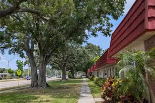 5870 38th Ave N, Saint Petersburg, FL 33710 - Photo 15