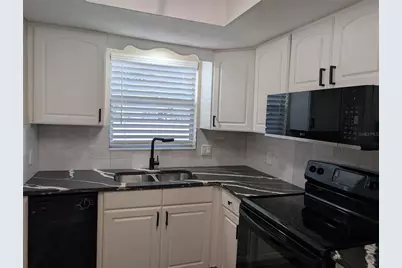 5870 38th Avenue N #40, Saint Petersburg, FL 33710 - Photo 9