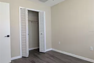 5870 38th Ave N, Saint Petersburg, FL 33710 - Photo 11