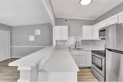 [Address not provided], Saint Petersburg, FL 33703 - Photo 9