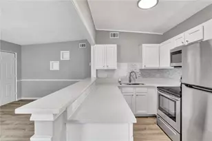 [Address not provided], Saint Petersburg, FL 33703 - Photo 9