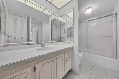 660 Island Way #301, Clearwater Beach, FL 33767 - Photo 21