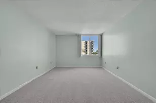 660 Island Way, Clearwater Beach, FL 33767 - Photo 23