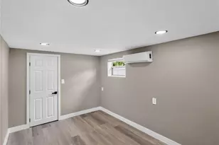 1900 25th St S, Saint Petersburg, FL 33712 - Photo 27