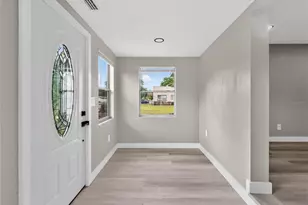 1900 25th St S, Saint Petersburg, FL 33712 - Photo 5